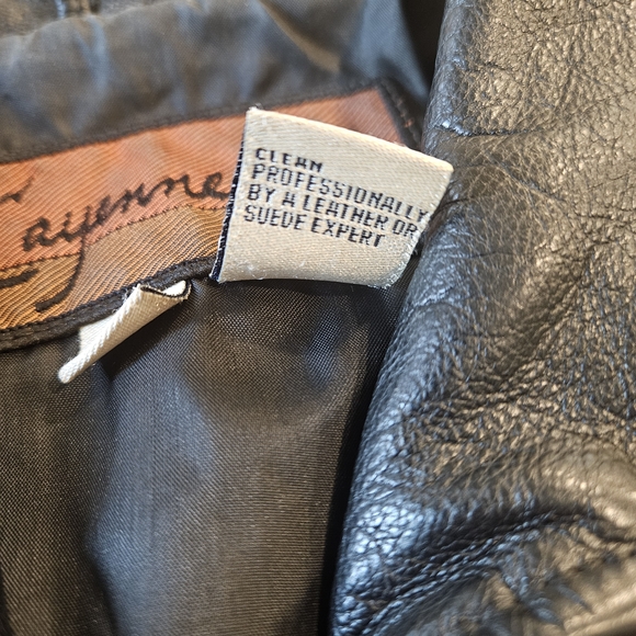 Vintage Cayenne Women's Classic Leather Jacket - Black Size S - Picture 4 of 15